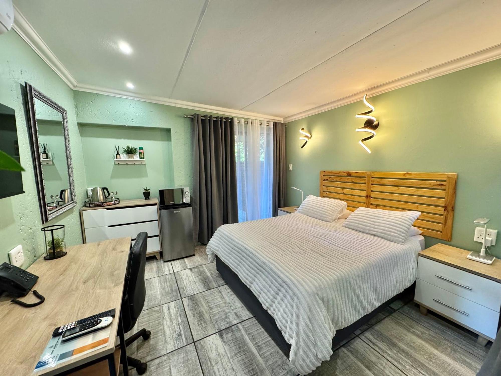 Echo Mountain Inn (Adults Only) 타바짐비 외부 사진